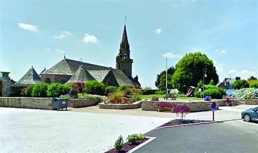 貝里揚(yáng)村人口不足，歡迎年輕家庭遷居至此；卻對單純尋求投資的商人不感興趣。