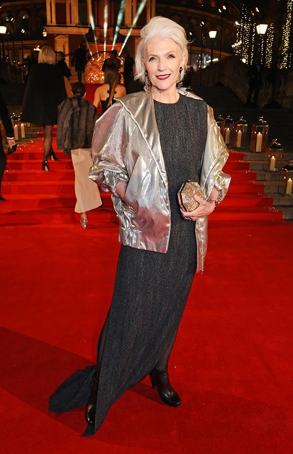 特斯拉老板68歲母親是超模！