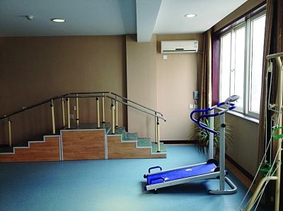  中心里健身設施一應俱全。