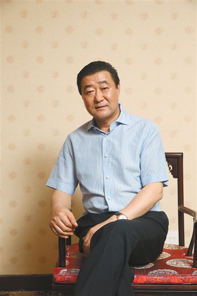 　張新明金業(yè)集團(tuán)董事長。2002年進(jìn)入焦炭領(lǐng)域。2010年，張新明將金業(yè)煤焦化集團(tuán)部分資產(chǎn)以79億賣