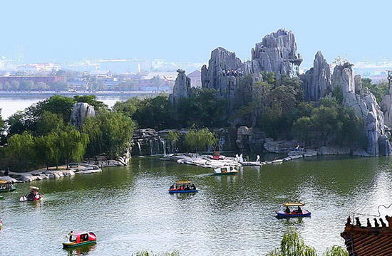 中國(guó)翰園舉辦全國(guó)大學(xué)生“翰園頌”有獎(jiǎng)?wù)魑幕顒?dòng)