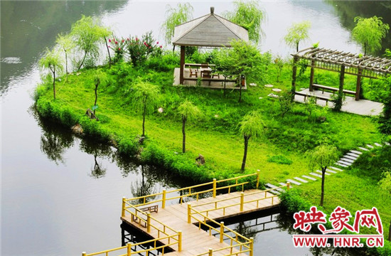 美不勝收 爬山、游園、賞奇觀（組圖）