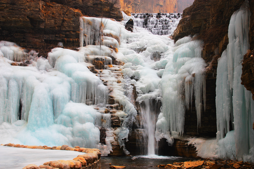 冬天來(lái)通天峽看冰掛吧!景區(qū)門票半價(jià)優(yōu)惠哦。