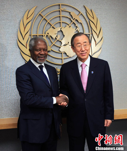 當(dāng)?shù)貢r(shí)間2月29日，前任聯(lián)合國(guó)秘書長(zhǎng)科菲·安南抵達(dá)紐約聯(lián)合國(guó)總部，與現(xiàn)任聯(lián)合國(guó)秘書長(zhǎng)潘基文就敘利亞問(wèn)