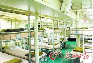 航母上的水兵宿舍。（資料圖片）