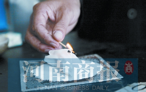 實驗中，面膜不能被引燃