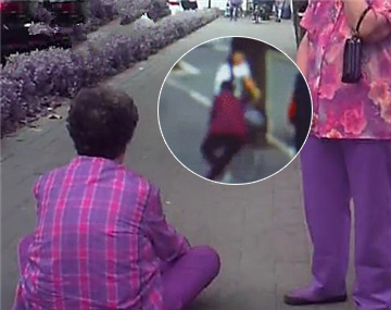 監(jiān)控錄像還原八旬老人倒地碰瓷 騎車(chē)女子蒙冤