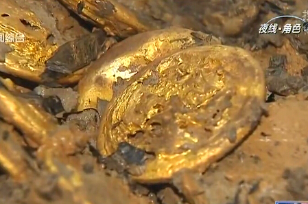 西漢?；韬蚰钩鰣D金餅187枚