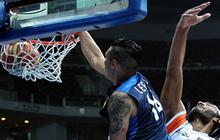 亞錦賽官方十佳球 阿聯突破暴扣李承俊隔人劈扣