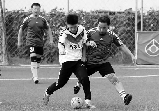 天行健隊(duì)在國(guó)家足球一級(jí)裁判、中超裁判于躍的帶領(lǐng)下，配合那是相當(dāng)默契