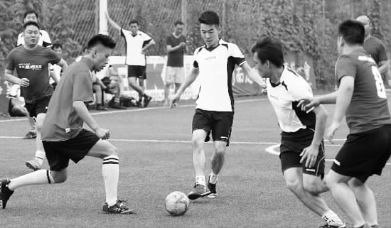 三場小組賽三戰(zhàn)全勝，我們只看到了開頭，沒猜中結(jié)尾