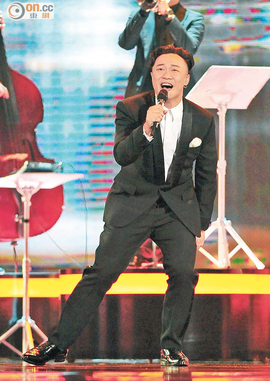 陳奕迅不負眾望，終于榮登金曲歌王寶座。