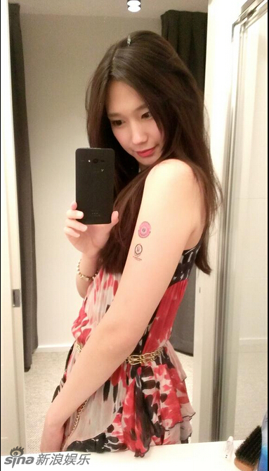 有顏有胸！日本變性美女性感迷人走紅網(wǎng)絡