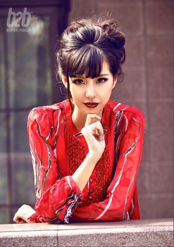 工大最美?；ㄍπ爻鲧R破底線